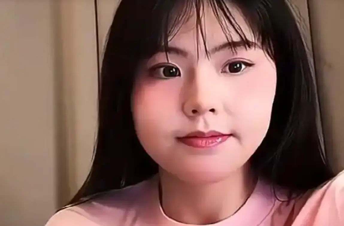 她应该是动, 她重返WN